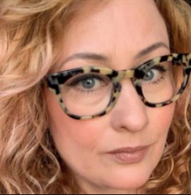 Stephanie Malmberg headshot