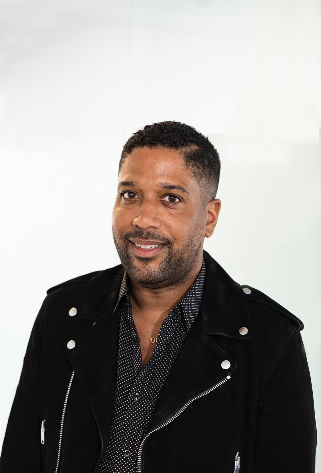 Warren Satchell headshot