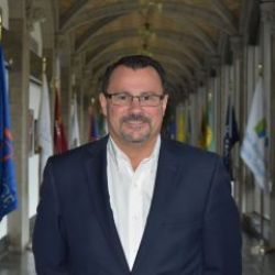 Scott Vinciguerra headshot